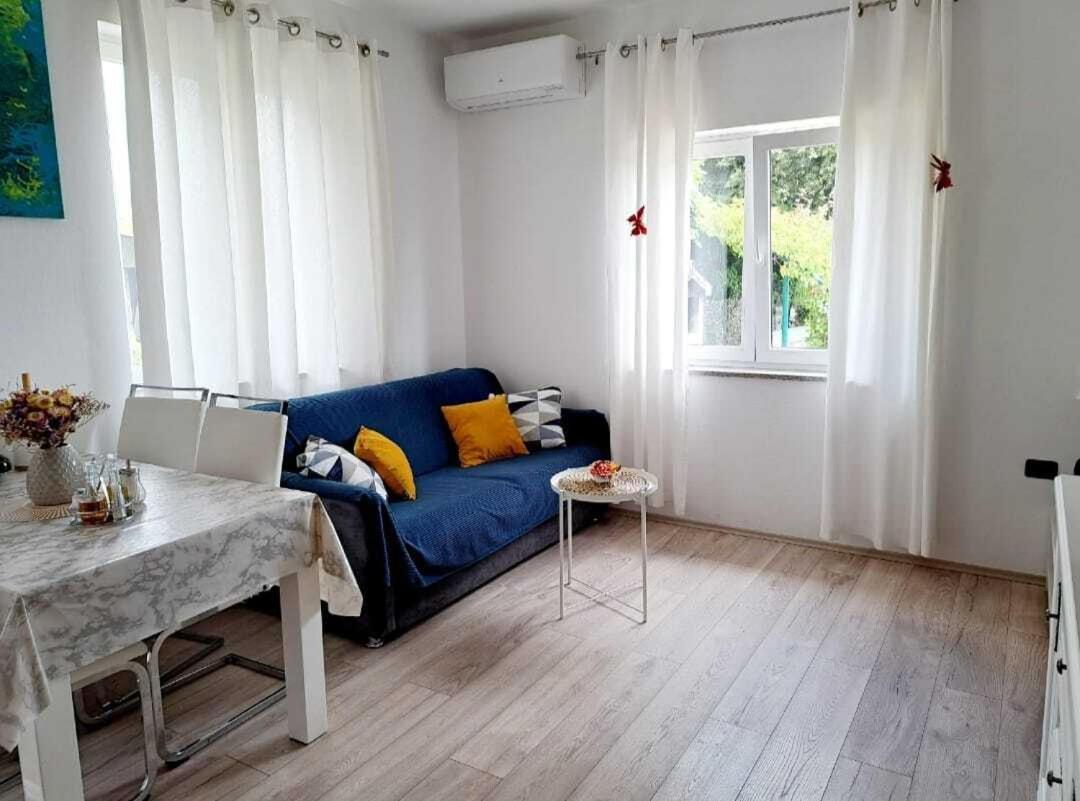 Apartman Melita Galižana Exterior foto